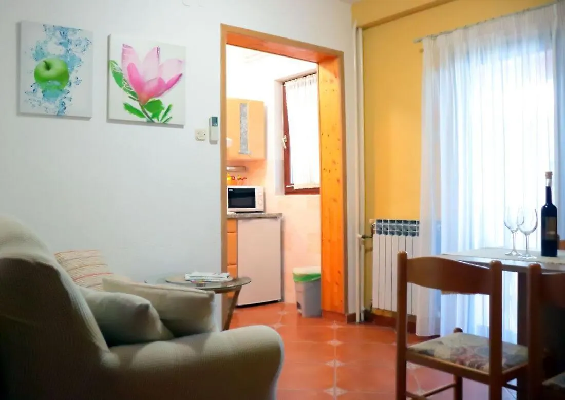 Villa Diana Apartments Porec 0*,  Croatia